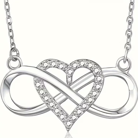 Jewelry - Silver Heart Infinity Necklace